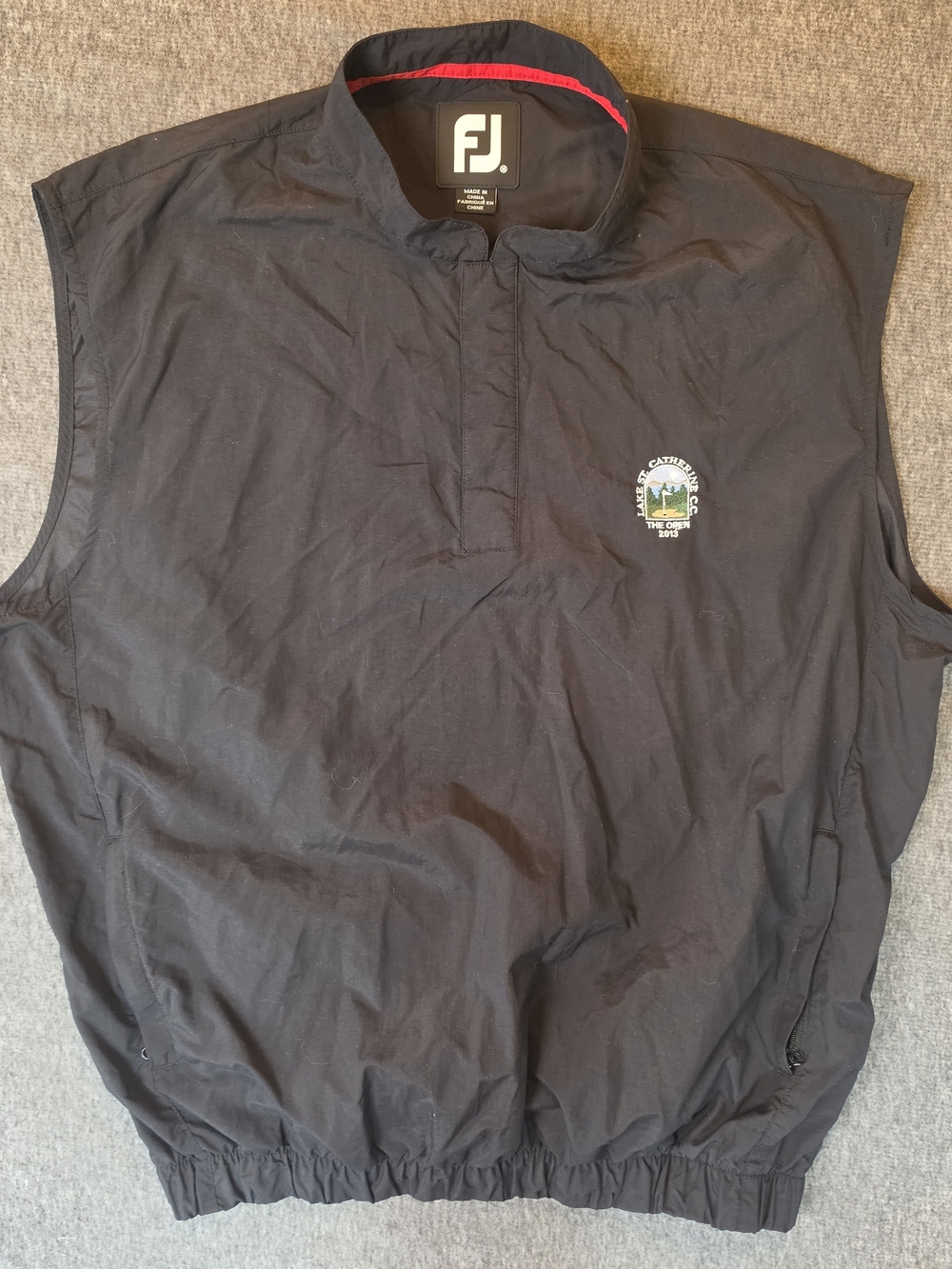 FootJoy Performance Golf Windbreaker Vest Medium Black Embroidered Outdoor